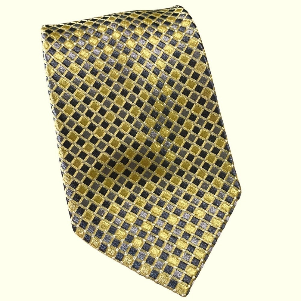 Donald J Trump Signature Collection Diamond Pattern Geometric Square Necktie 60"